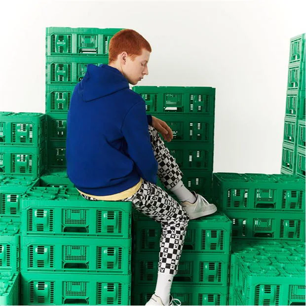 123215-lacoste-minecraft-hoodie-1.jpg