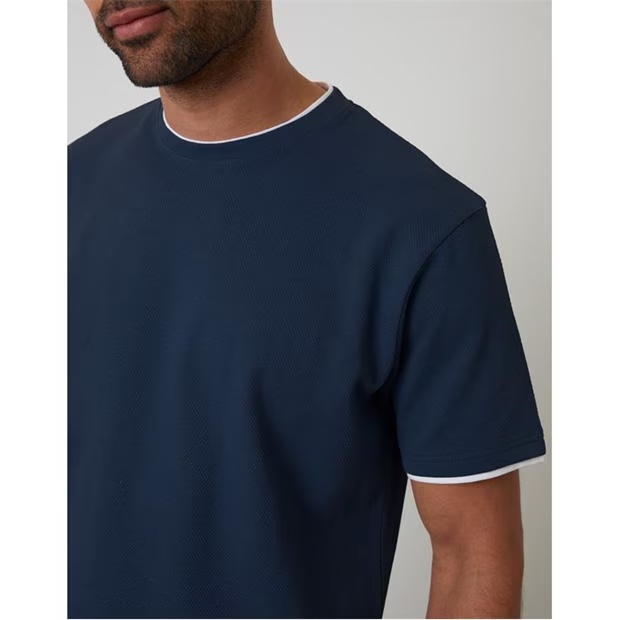 180120-threadbare-tee-ardman-sn54-1.jpg