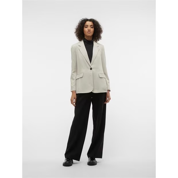 201649-vero-moda-relaxed-fit-long-sleeve-blazer-1.jpg