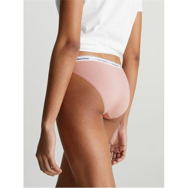 237585-calvin-klein-logo-brief-1.jpg