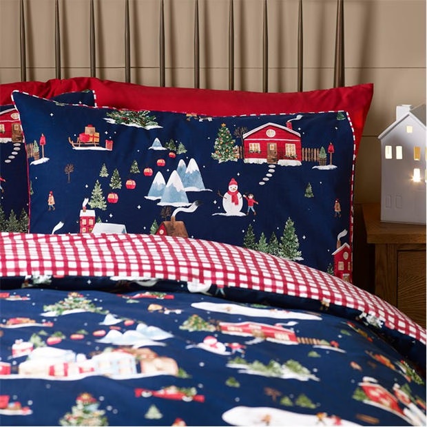 28772-catherine-lansfield-christmas-ski-village-reversible-duvet-cover-set-1.jpg