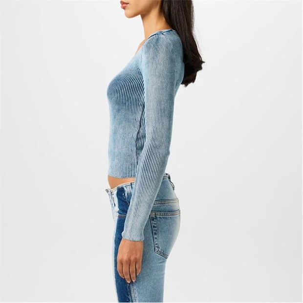 51459-diesel-m-teri-cut-out-top-1.webp